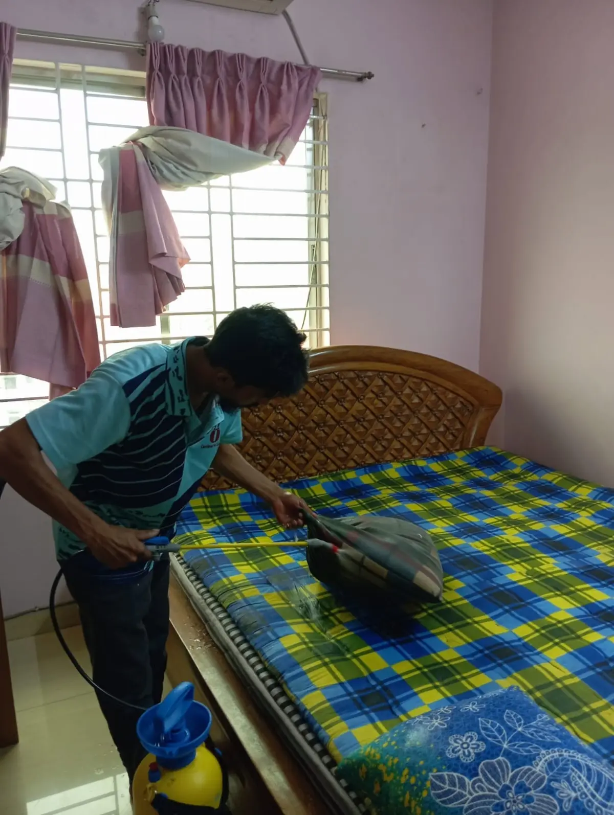 ছারপোকা নিয়ন্ত্রন এর কাজ করেছি চট্টগ্রামের কোতোয়ালি এলাকার NDC Building-এ ।