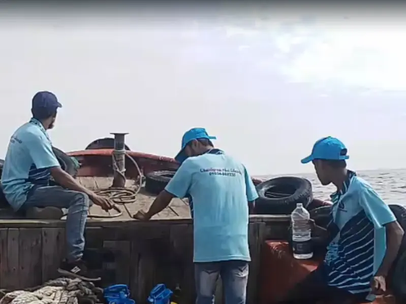 Pest control at Jahaz, Kutubdia channal, bongoposagor, Chattogram